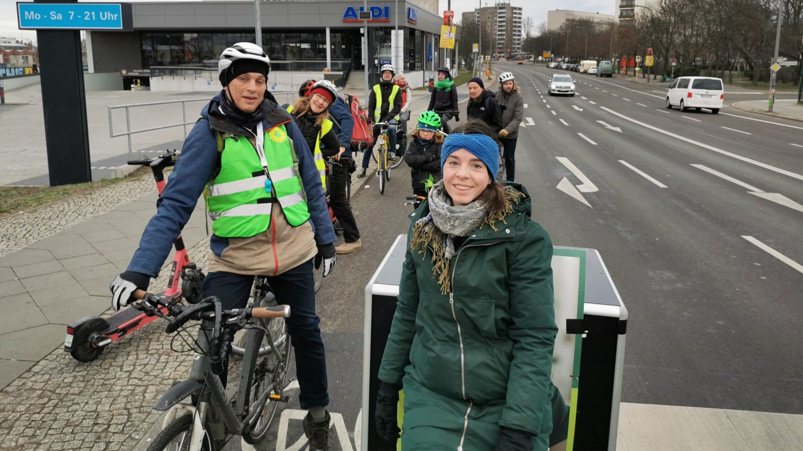 A100 stoppen: Fahrraddemo gegen den Weiterbau der Autobahn